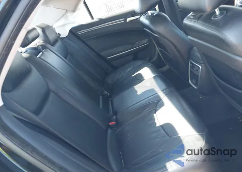 2016 Chrysler 300 Anniversary Edition z USA, uszkodzony, nr VIN 2C3CCARG5GH170892